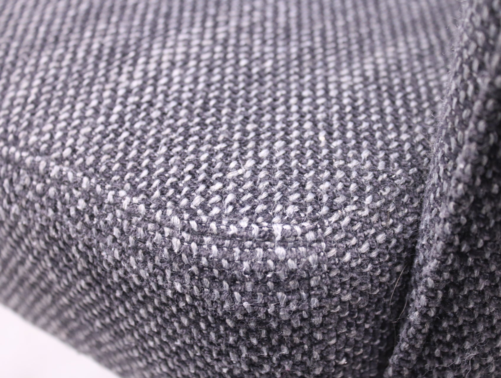 JESOLO käsinojallinen tuoli - Suomen Kalustekeskus