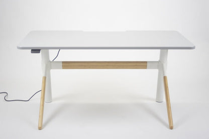 Karma Essence - design sähköpöytä - Suomen Kalustekeskus