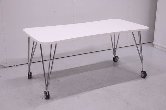 Kartell Max - pöytä pyörillä - Suomen Kalustekeskus