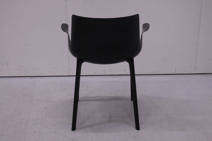 Kartell Piuma - tuoli, Design Piero Lissoni - Suomen Kalustekeskus