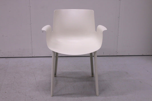 Kartell Piuma - tuoli, Design Piero Lissoni - Suomen Kalustekeskus