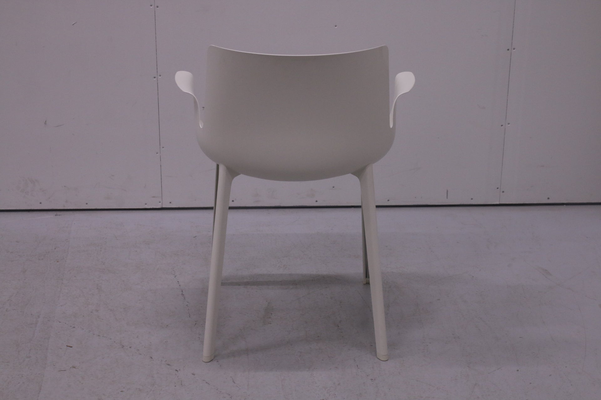 Kartell Piuma - tuoli, Design Piero Lissoni - Suomen Kalustekeskus