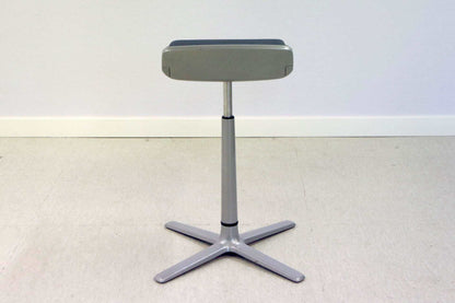 KINETICis5 baarijakkara - Suomen Kalustekeskus