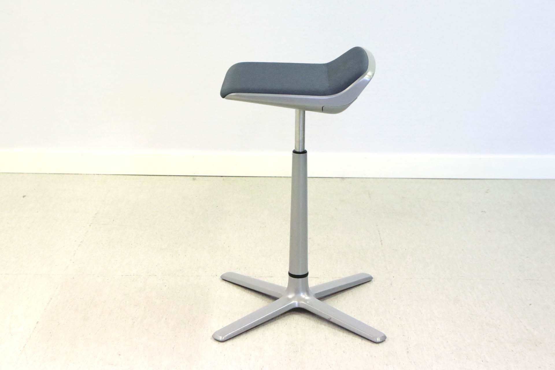 KINETICis5 baarijakkara - Suomen Kalustekeskus