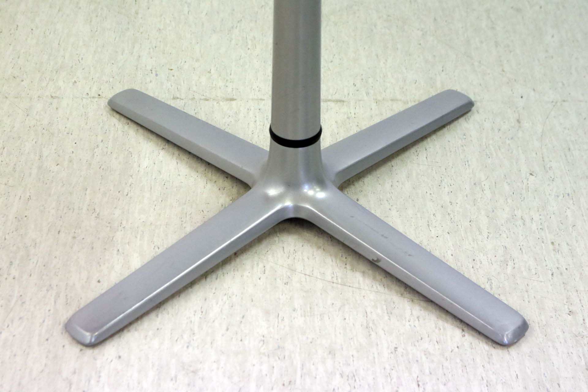 KINETICis5 baarijakkara - Suomen Kalustekeskus