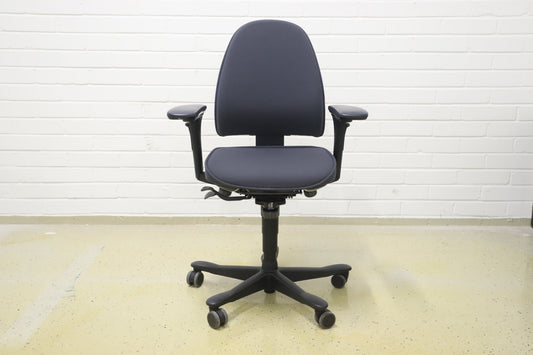 Kinnarps 6000 työtuoli, harmaa - Suomen Kalustekeskus