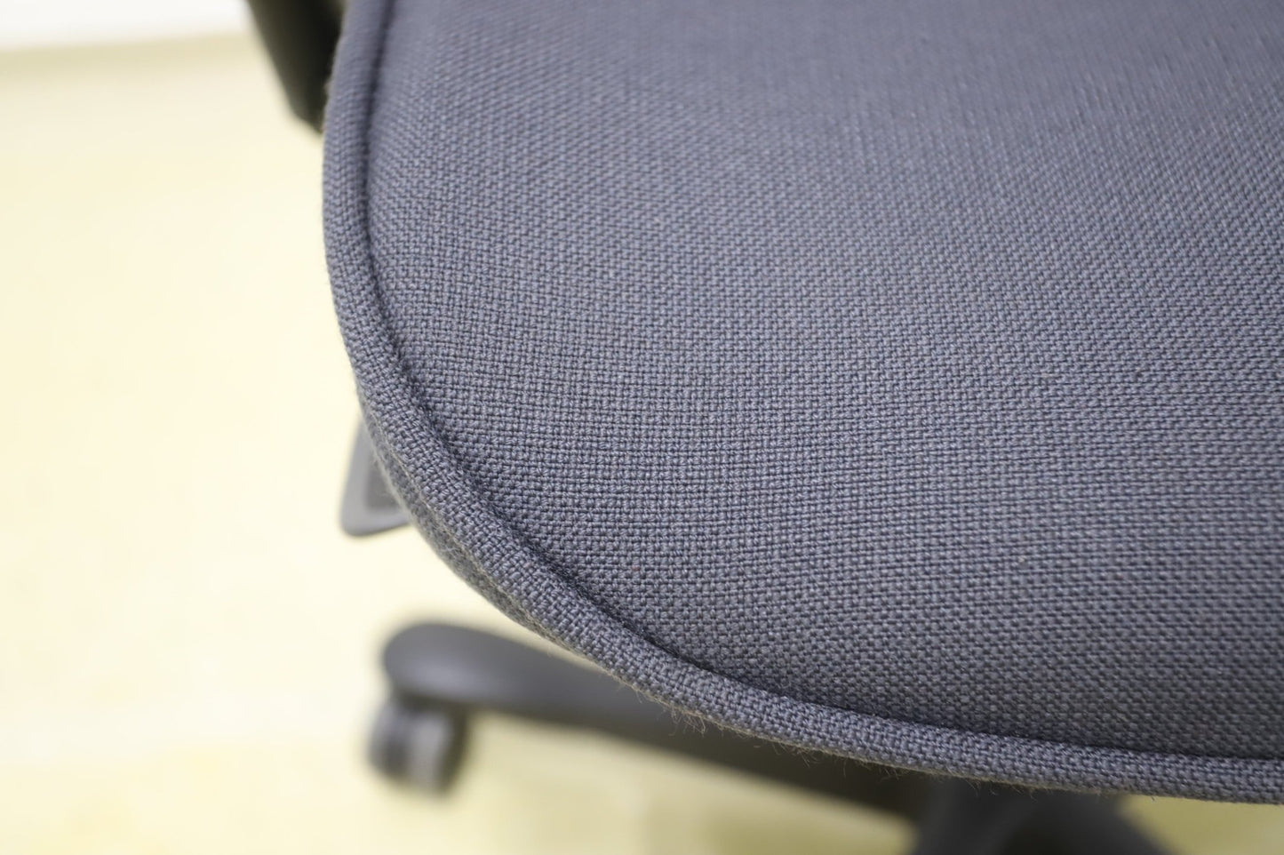 Kinnarps 6000 työtuoli, harmaa - Suomen Kalustekeskus