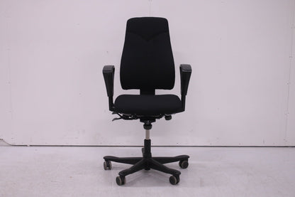 Kinnarps 6000 - työtuoli, Korkea selkänoja (2D - käsinojat) - Suomen Kalustekeskus