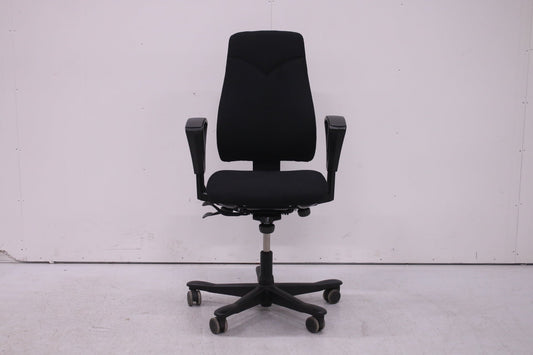 Kinnarps 6000 - työtuoli, Korkea selkänoja (2D - käsinojat) - Suomen Kalustekeskus