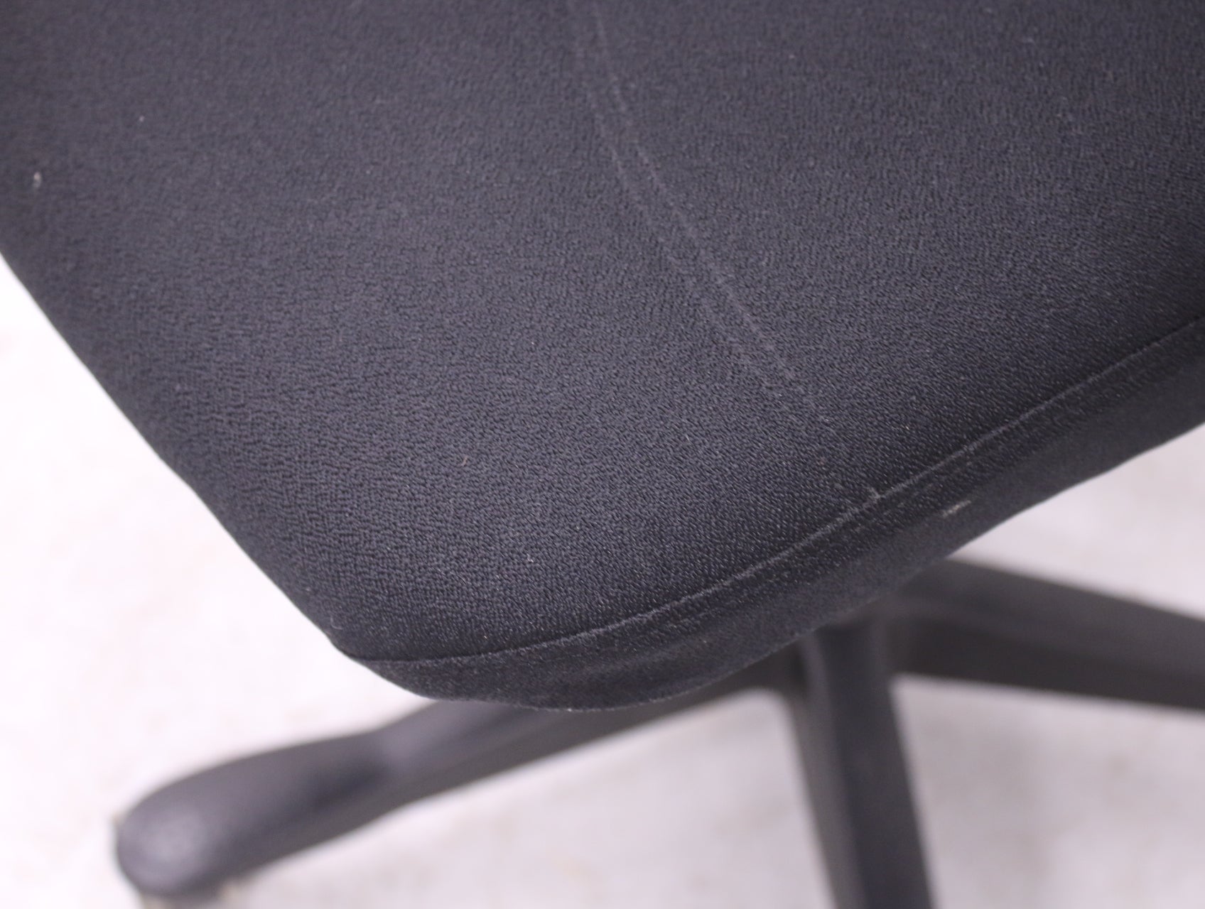 Kinnarps 6000 - työtuoli, Korkea selkänoja (2D - käsinojat) - Suomen Kalustekeskus