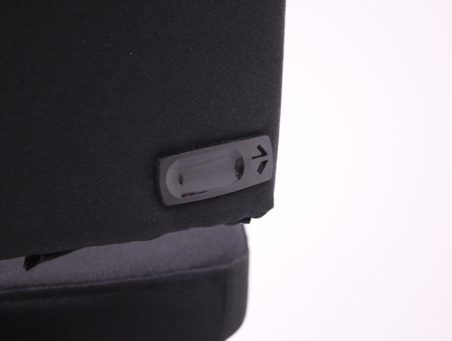 Kinnarps 6000 - työtuoli, uudelleenverhoiltu musta - Suomen Kalustekeskus