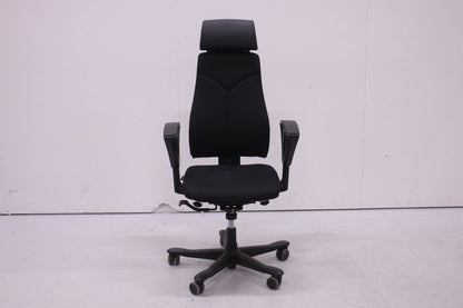 Kinnarps 8000 - työtuoli nahkaisella niskatuella, uudelleenverhoiltu musta - Suomen Kalustekeskus