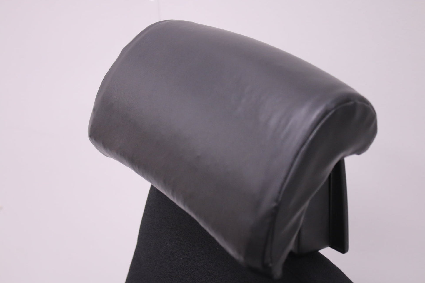 Kinnarps 8000 - työtuoli niskatuella - Suomen Kalustekeskus