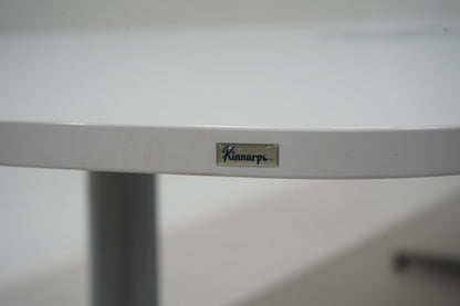 Kinnarps Serie T - neuvottelupöytä 440x120, valkoinen / harmaa - Suomen Kalustekeskus