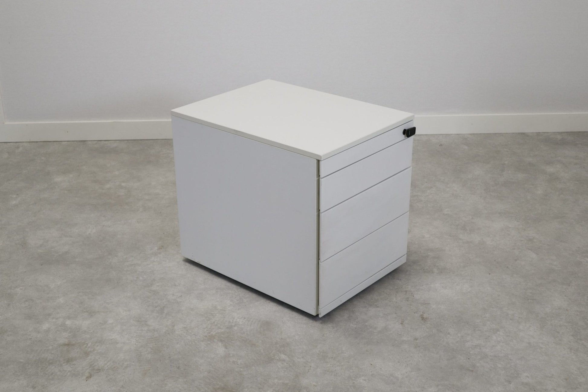 Laatikosto - Suomen Kalustekeskus