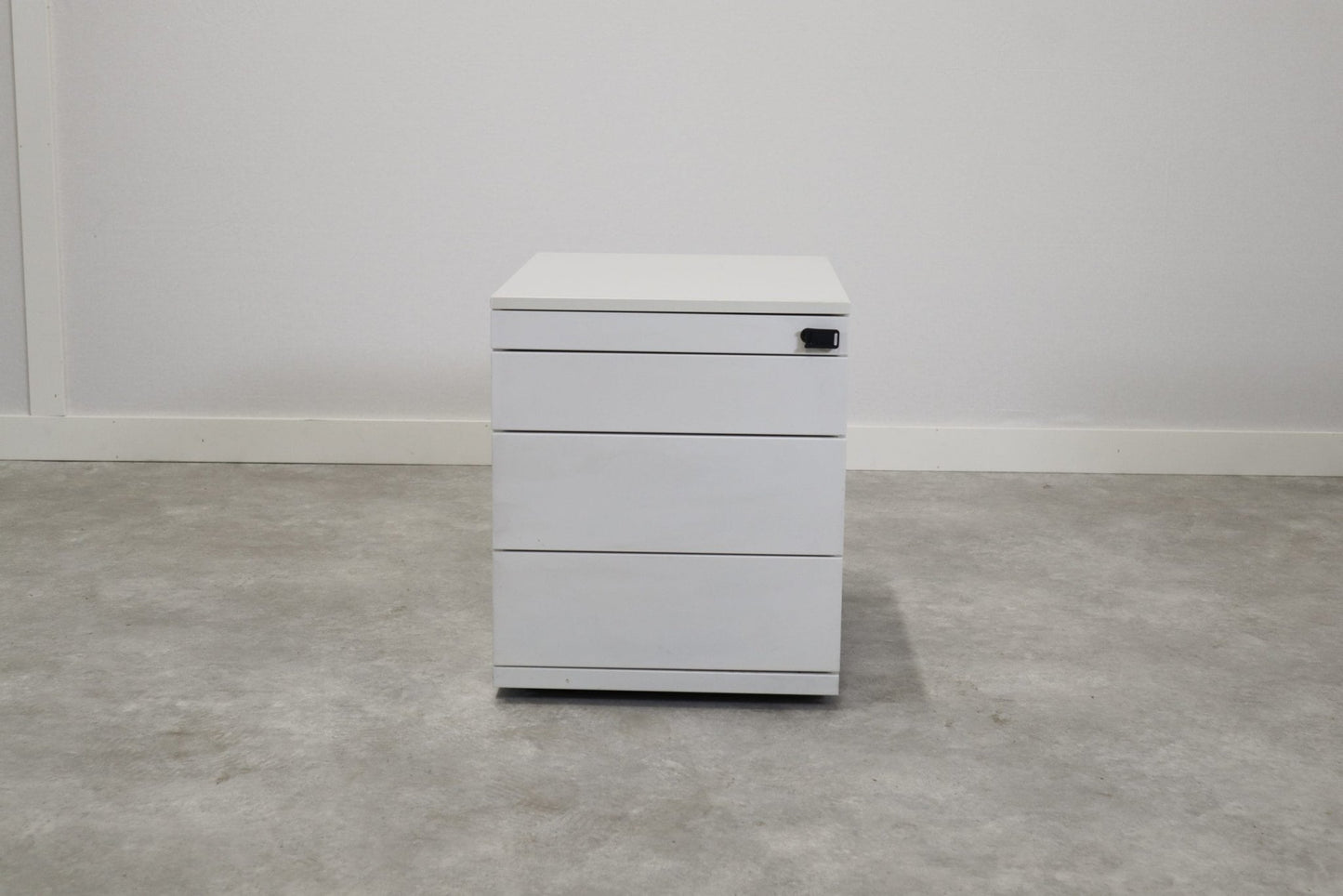 Laatikosto - Suomen Kalustekeskus