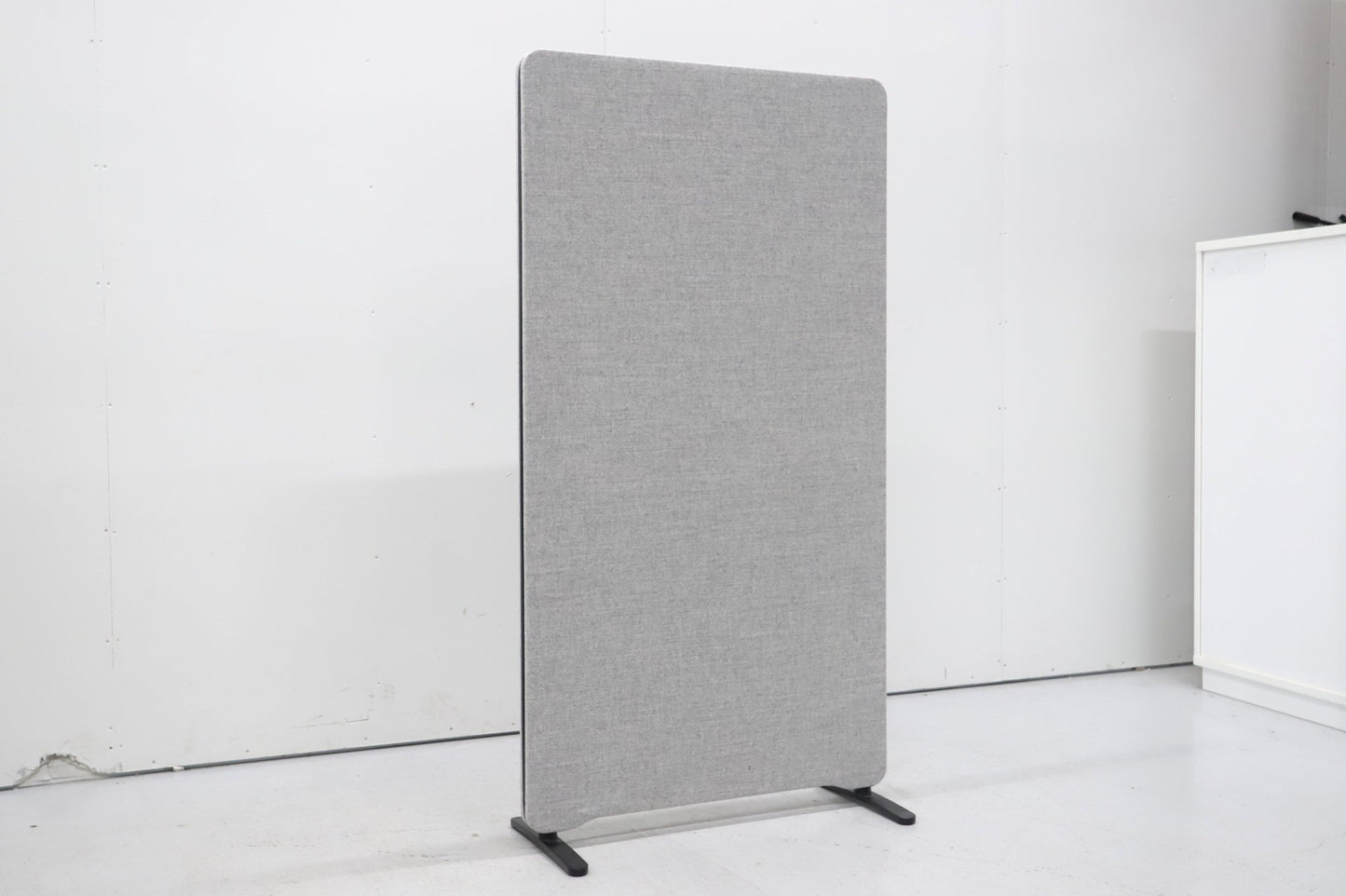 Lintex akustoiva lattiasermi, harmaa 151x80 - Suomen Kalustekeskus