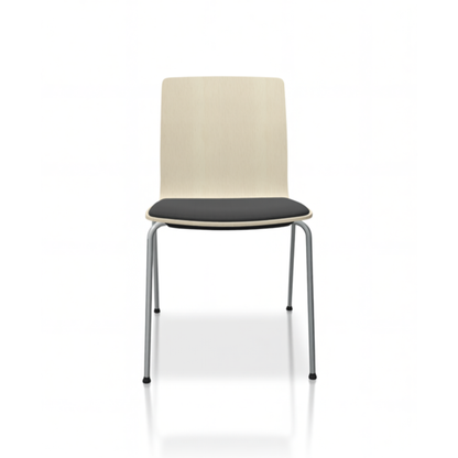 Profim COM tuoli, istuinverhoiltu, harmaa runko, vaaleat puuosat, pinottava