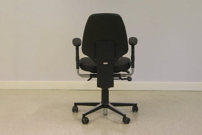 Logic työtuoli - Suomen Kalustekeskus