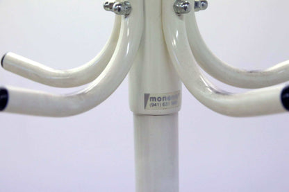 Lotus pystynaulakko - Suomen Kalustekeskus