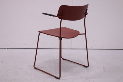 Martela Ella - tuoli käsinojilla - Suomen Kalustekeskus