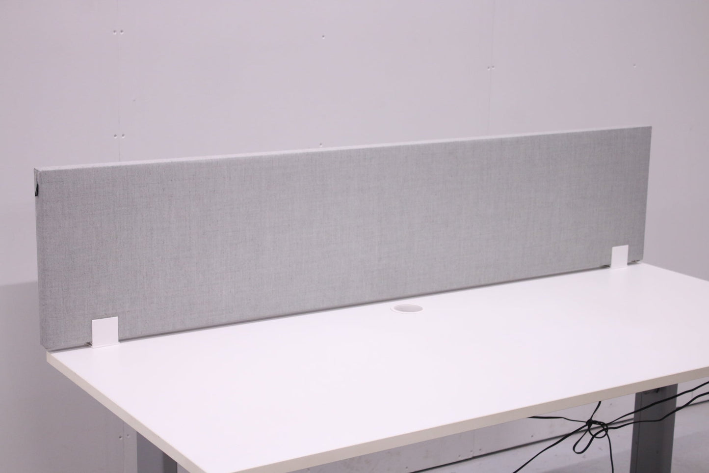 Martela Face - pöytäseinäke 180x40, harmaa - Suomen Kalustekeskus