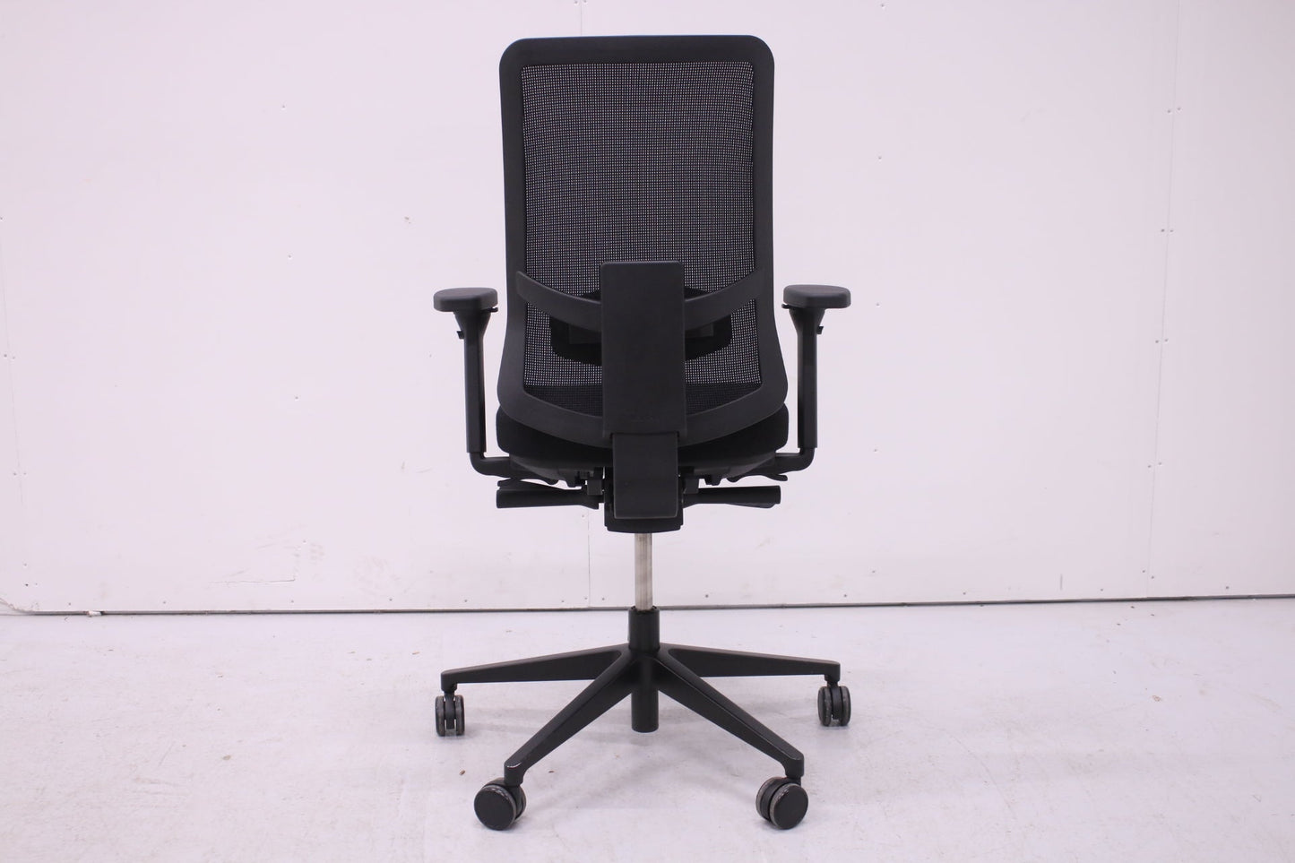 Martela James Mesh - työtuoli, musta - Suomen Kalustekeskus