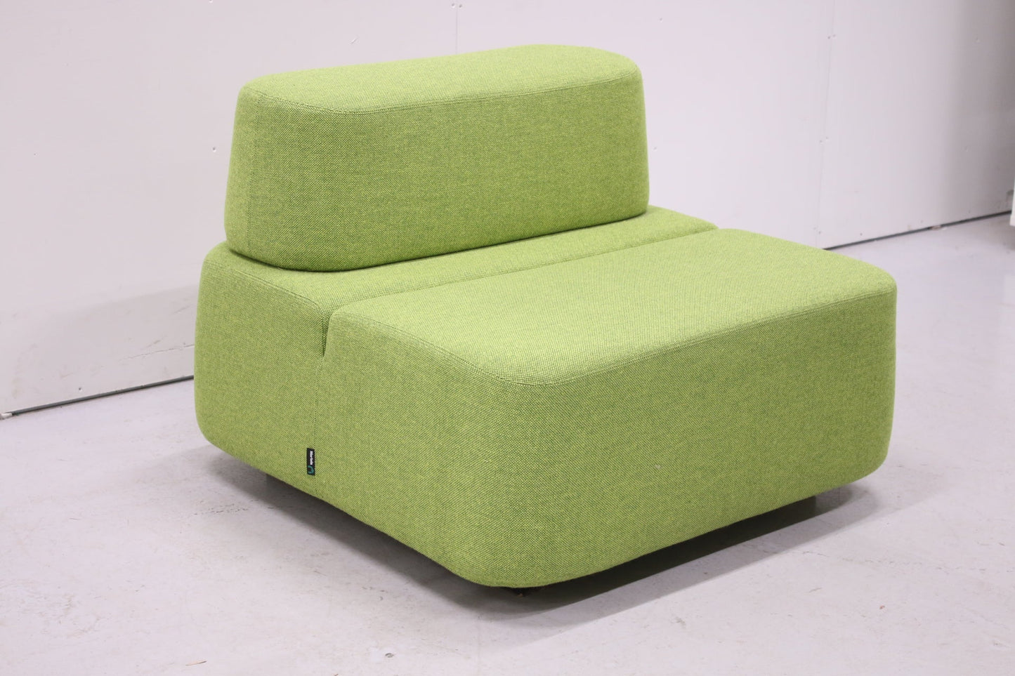 Martela Movie - rahi selkänojalla, vihreä - Suomen Kalustekeskus