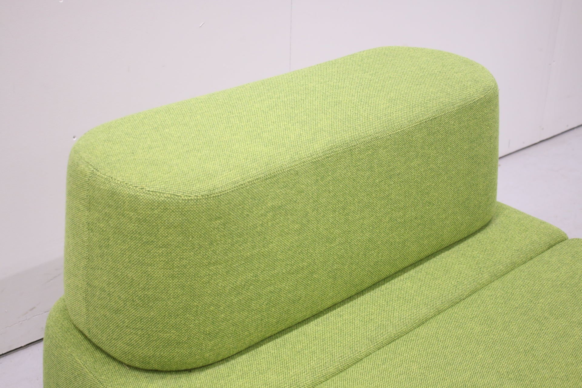 Martela Movie - rahi selkänojalla, vihreä - Suomen Kalustekeskus