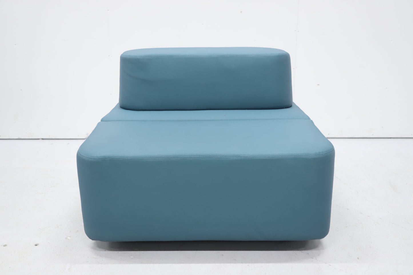 Martela Movie - sohvamoduuli, vinyylinahka - Suomen Kalustekeskus