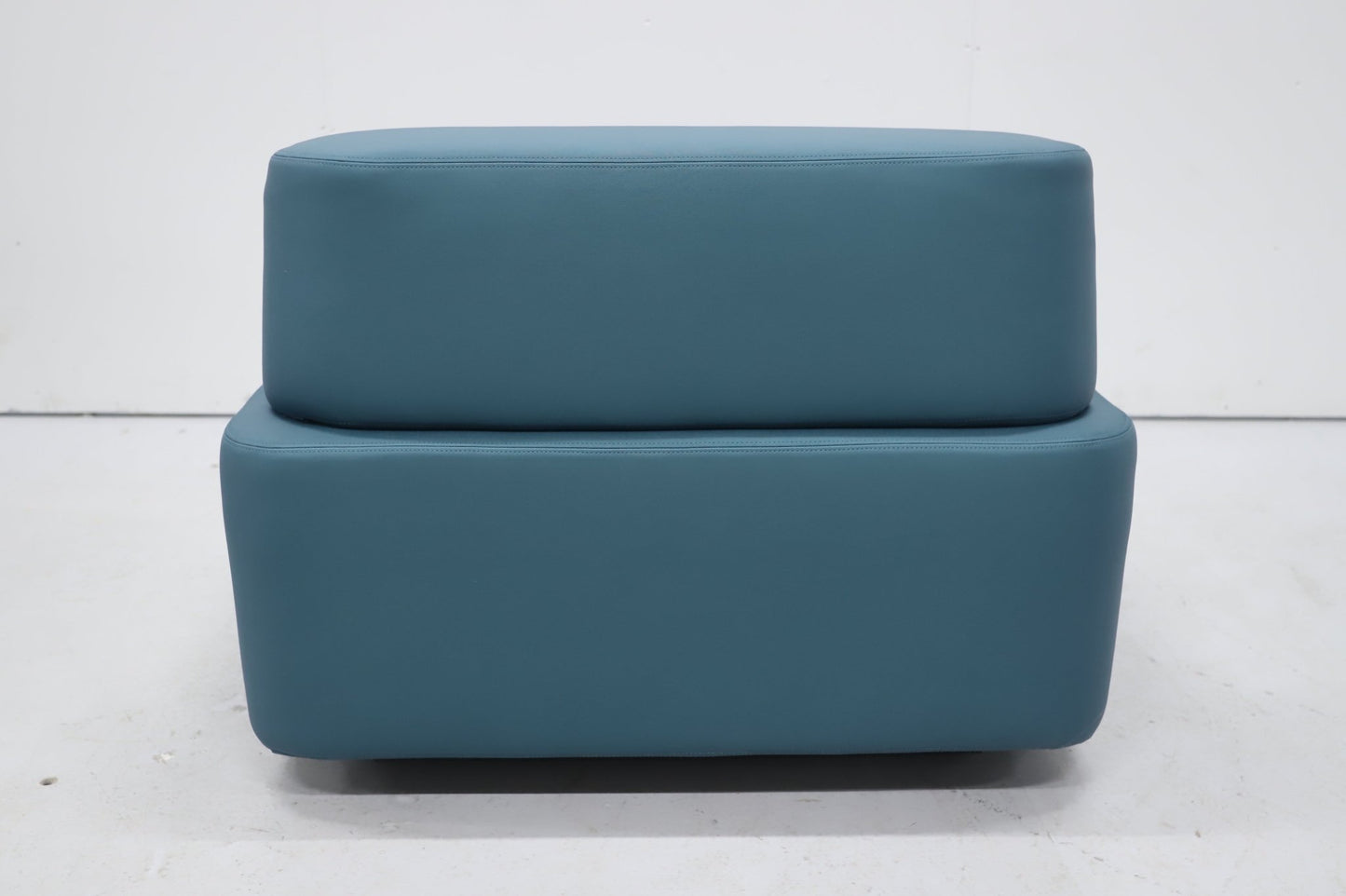 Martela Movie - sohvamoduuli, vinyylinahka - Suomen Kalustekeskus