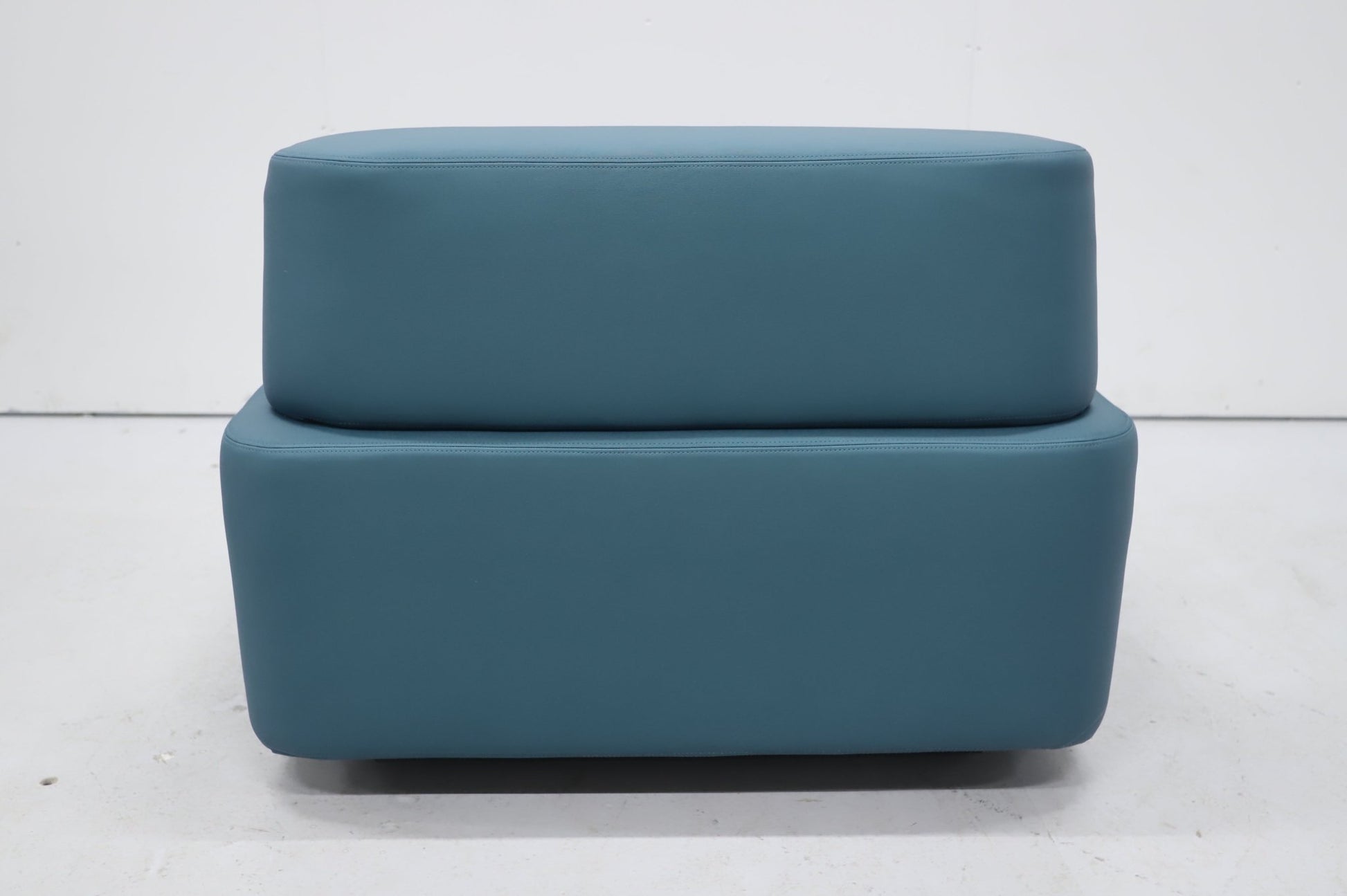 Martela Movie - sohvamoduuli, vinyylinahka - Suomen Kalustekeskus