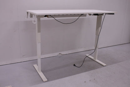 Martela Pinta EQ - sähköpöytä 180x80, valkoinen - Suomen Kalustekeskus