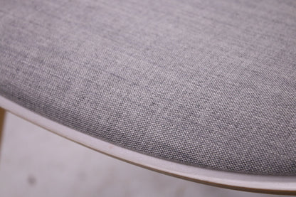 Martela Sola - tuoli harmaalla istuinpehmusteella - Suomen Kalustekeskus