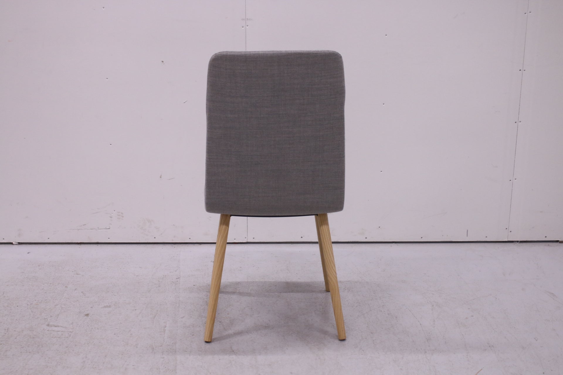 Martela Sola - tuoli korkealla selkänojalla - Suomen Kalustekeskus