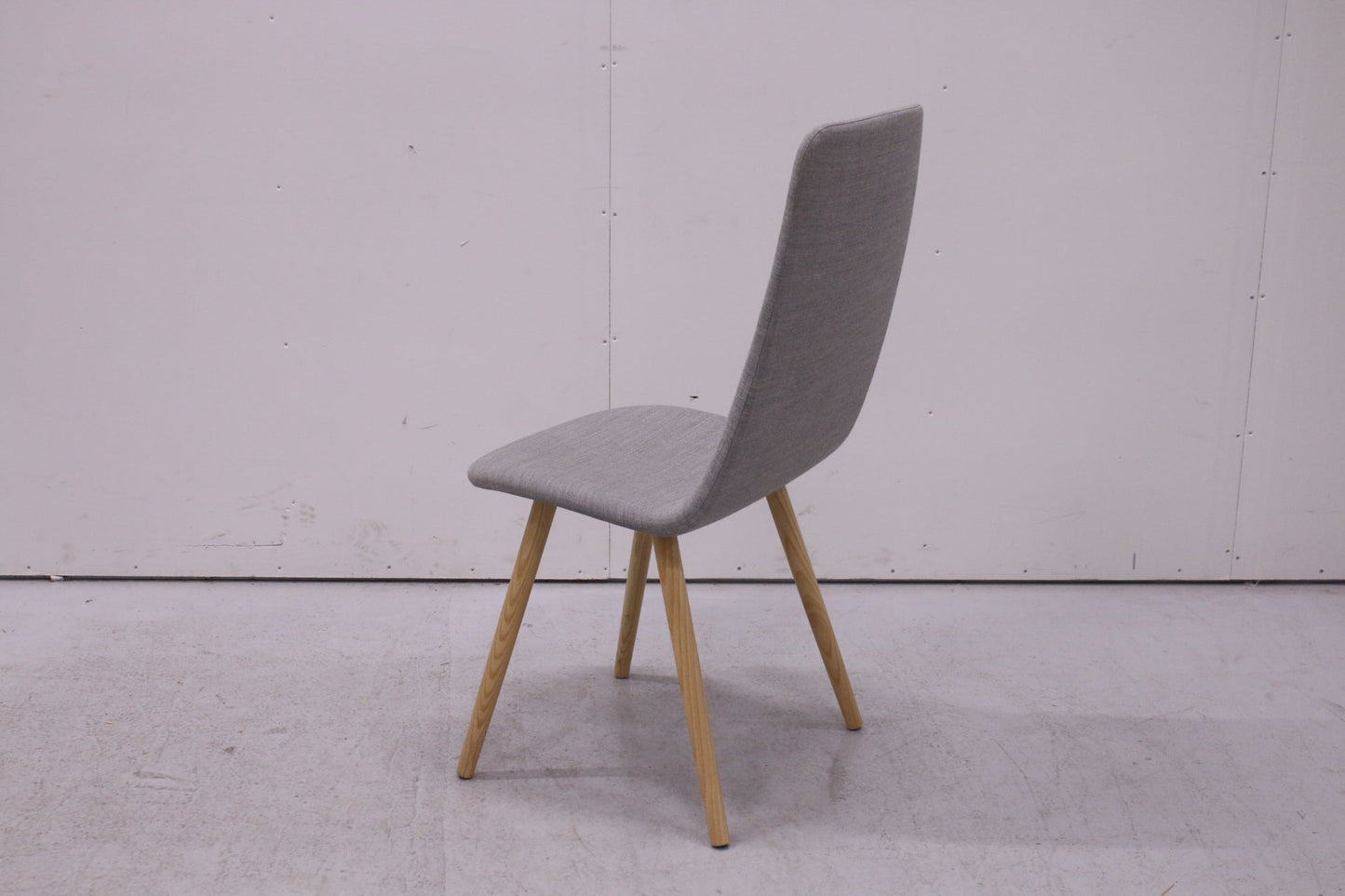 Martela Sola - tuoli korkealla selkänojalla - Suomen Kalustekeskus