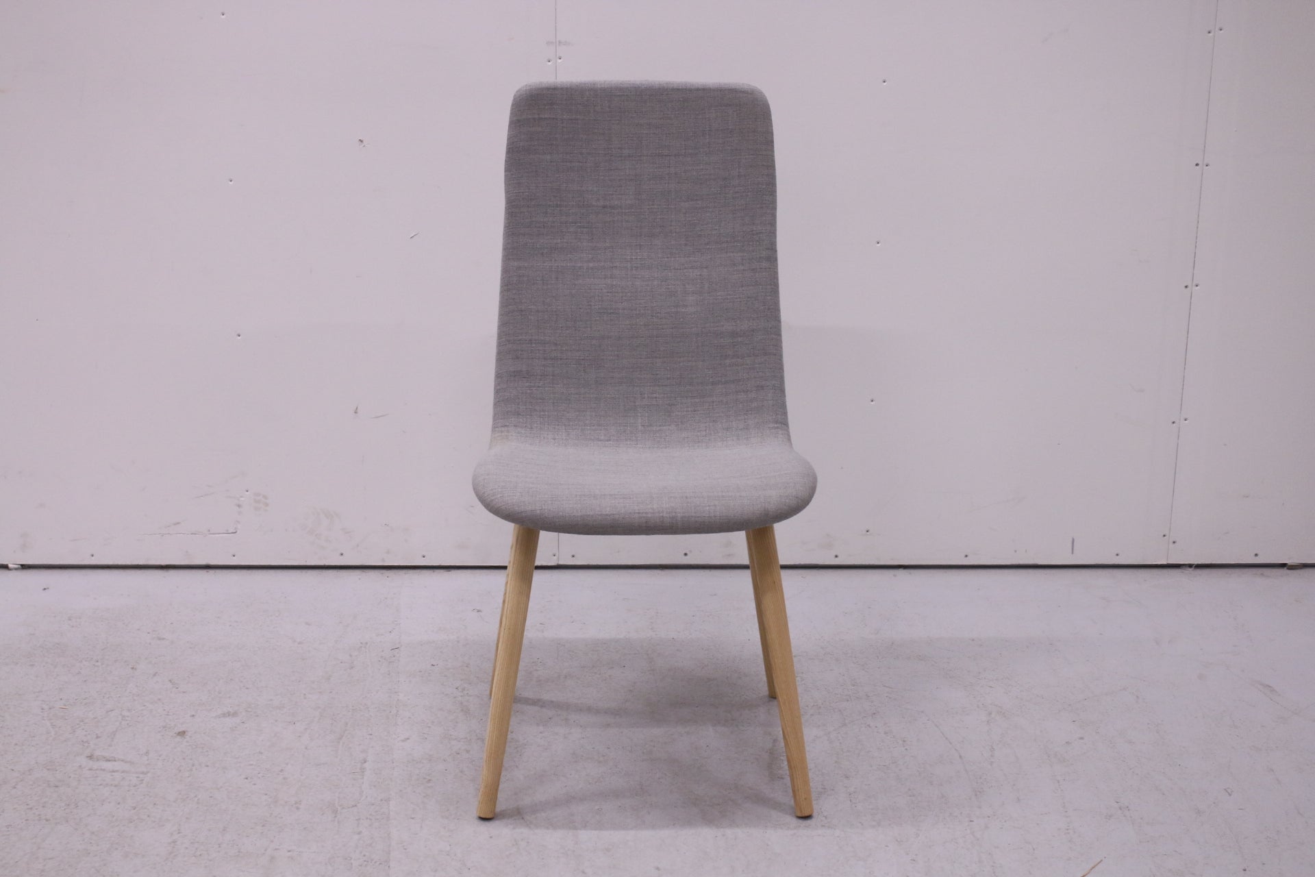 Martela Sola - tuoli korkealla selkänojalla - Suomen Kalustekeskus