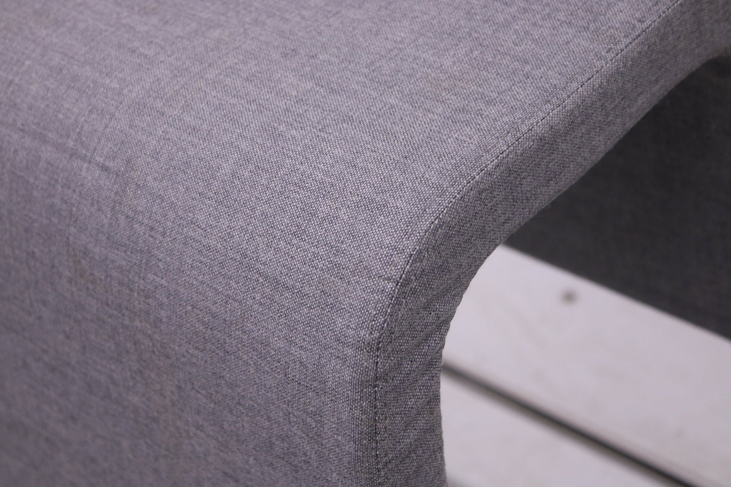 Materia Plint - jakkara, harmaa - Suomen Kalustekeskus