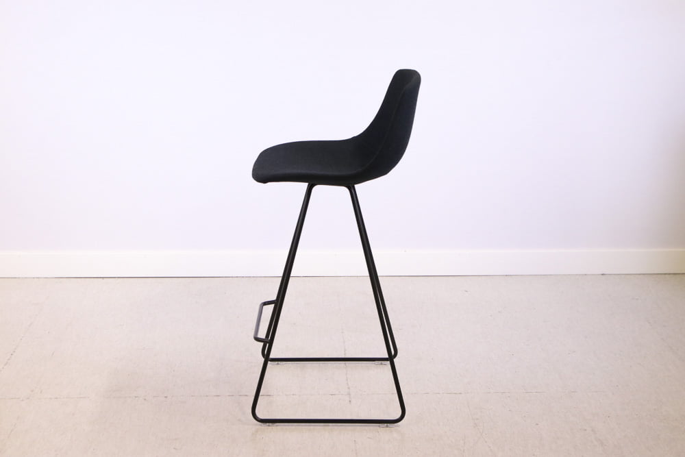 Miunn baarituoli - Suomen Kalustekeskus