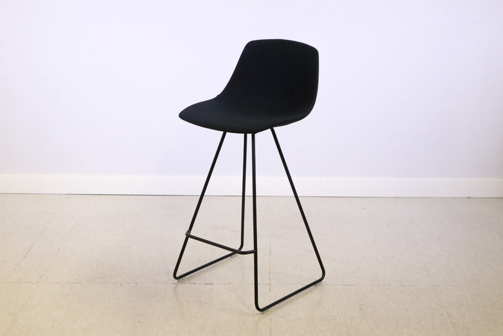 Miunn baarituoli - Suomen Kalustekeskus