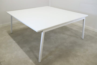 Neuvottelupöytä 180x165cm - Suomen Kalustekeskus