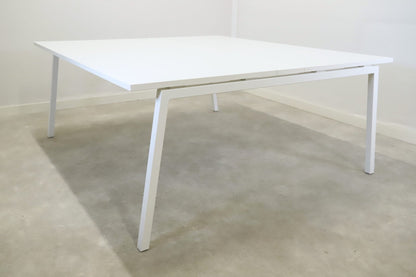 Neuvottelupöytä 180x165cm - Suomen Kalustekeskus