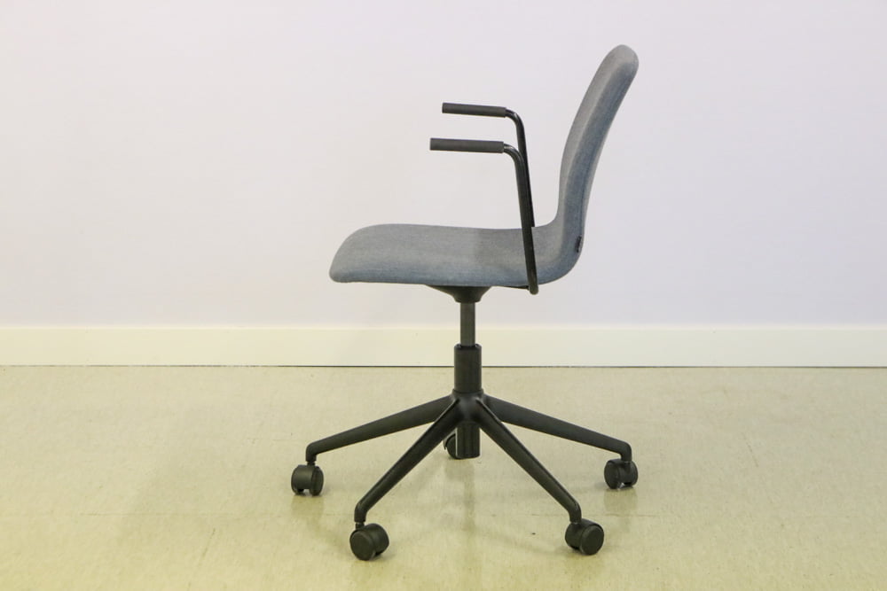 Nova neuvottelutuoli - Suomen Kalustekeskus