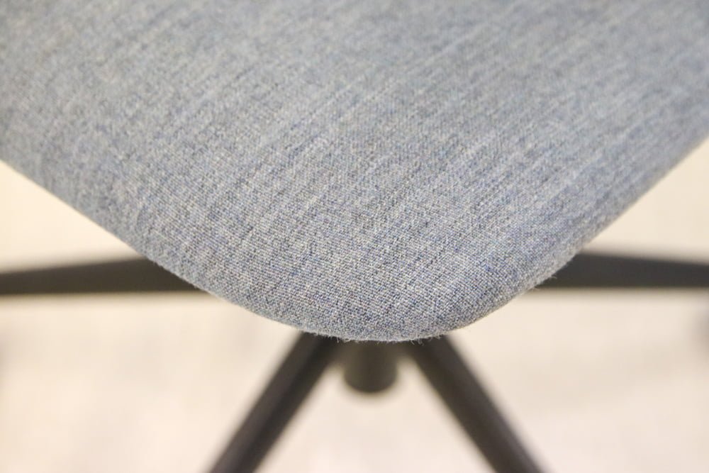 Nova neuvottelutuoli - Suomen Kalustekeskus