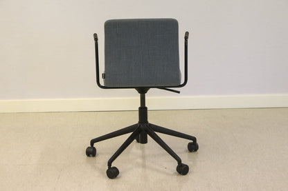 Nova neuvottelutuoli - Suomen Kalustekeskus