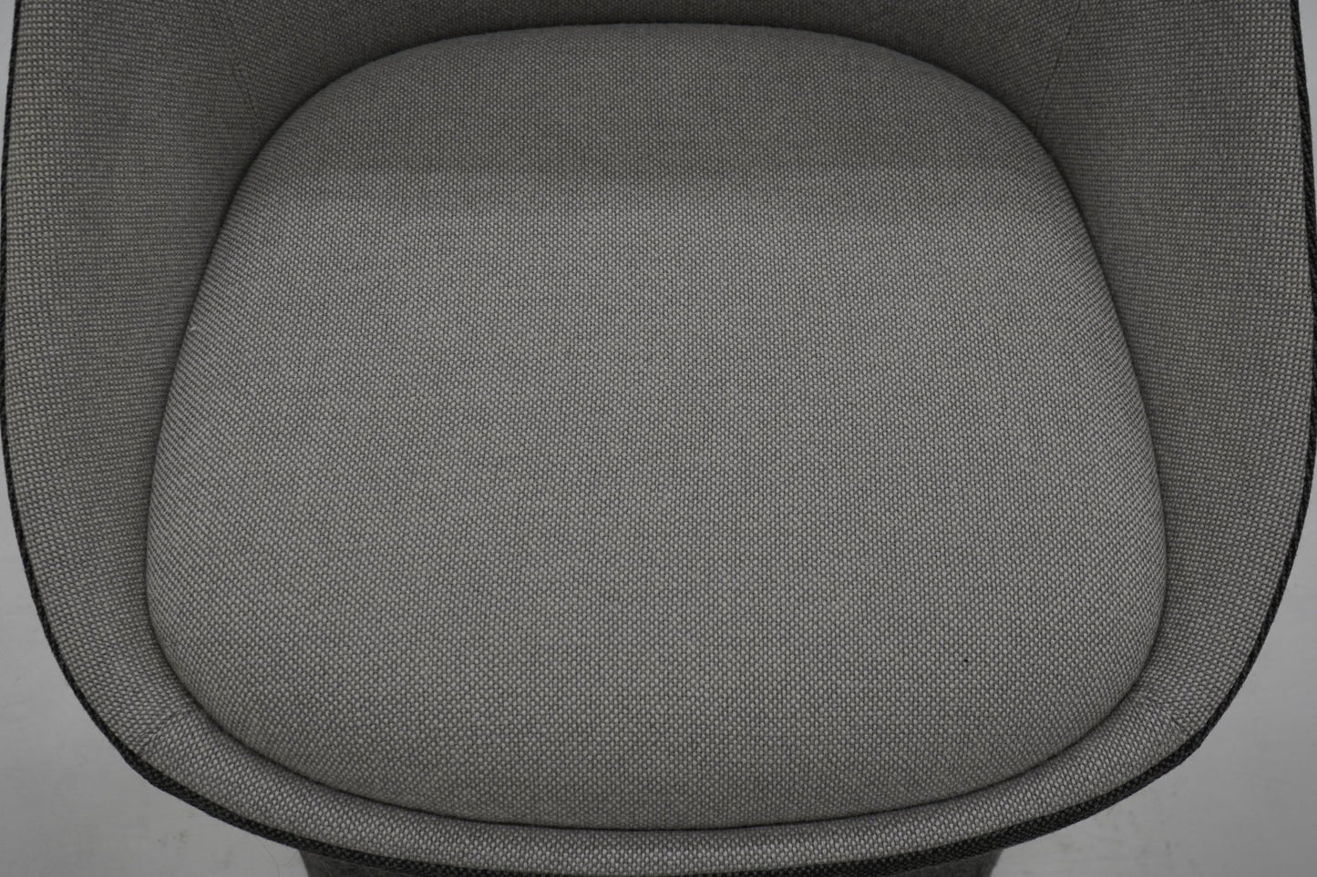 Offecct Ezy designnojatuoli – Christophe Pillet - Suomen Kalustekeskus