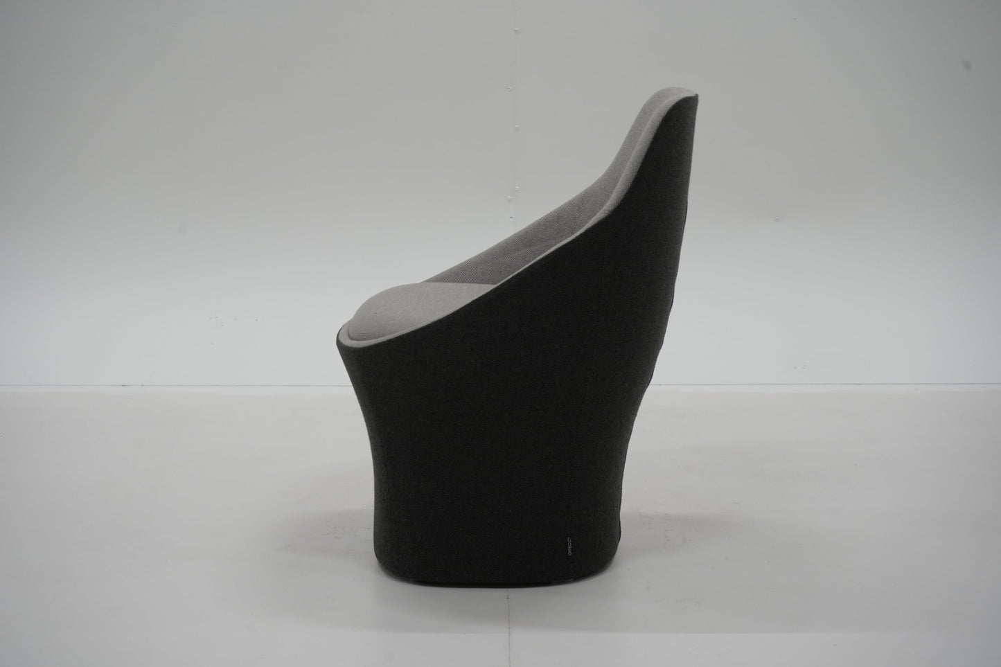 Offecct Ezy designnojatuoli – Christophe Pillet - Suomen Kalustekeskus