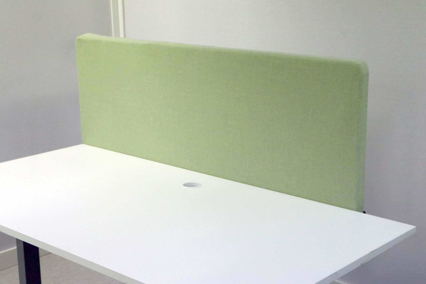 Pöytäseinäke 120cm - Suomen Kalustekeskus