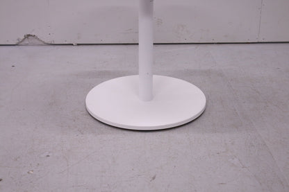 Pyöreä rullallinen pöytä, valkoinen Ø 60 cm - Suomen Kalustekeskus