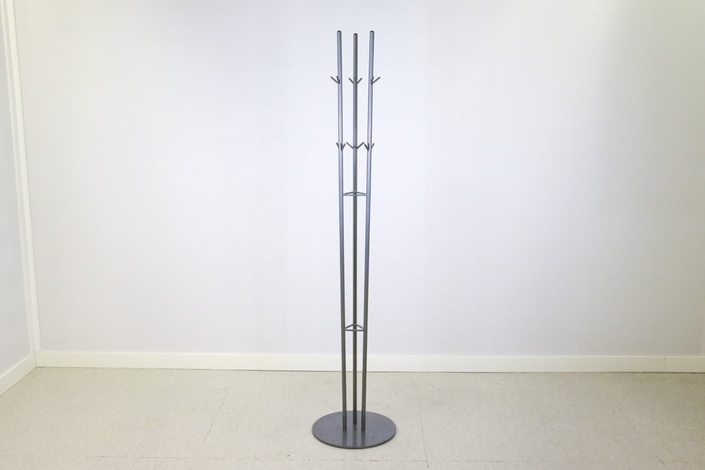 Pystynaulakko - Suomen Kalustekeskus